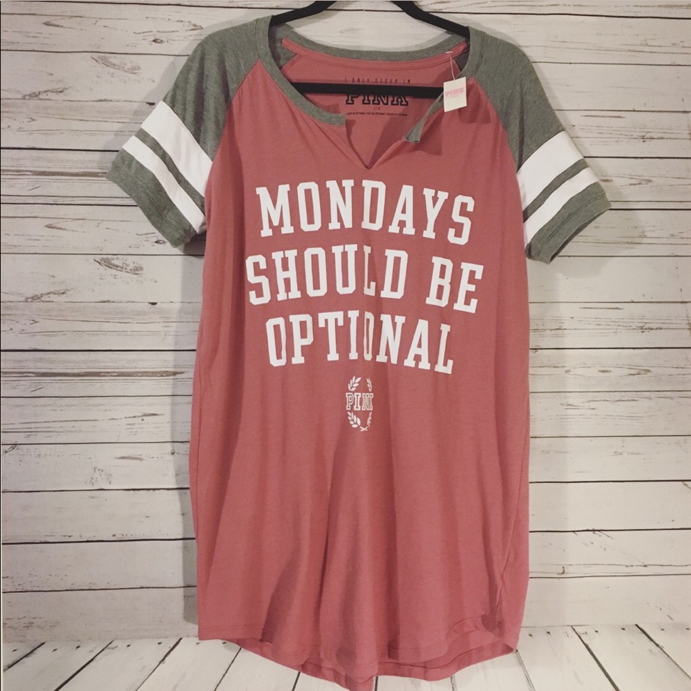 ✨NWT✨VS PINK Nightshirt